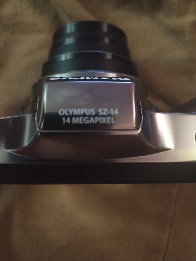 Olympus SZ-14 14mp Digital Camera 