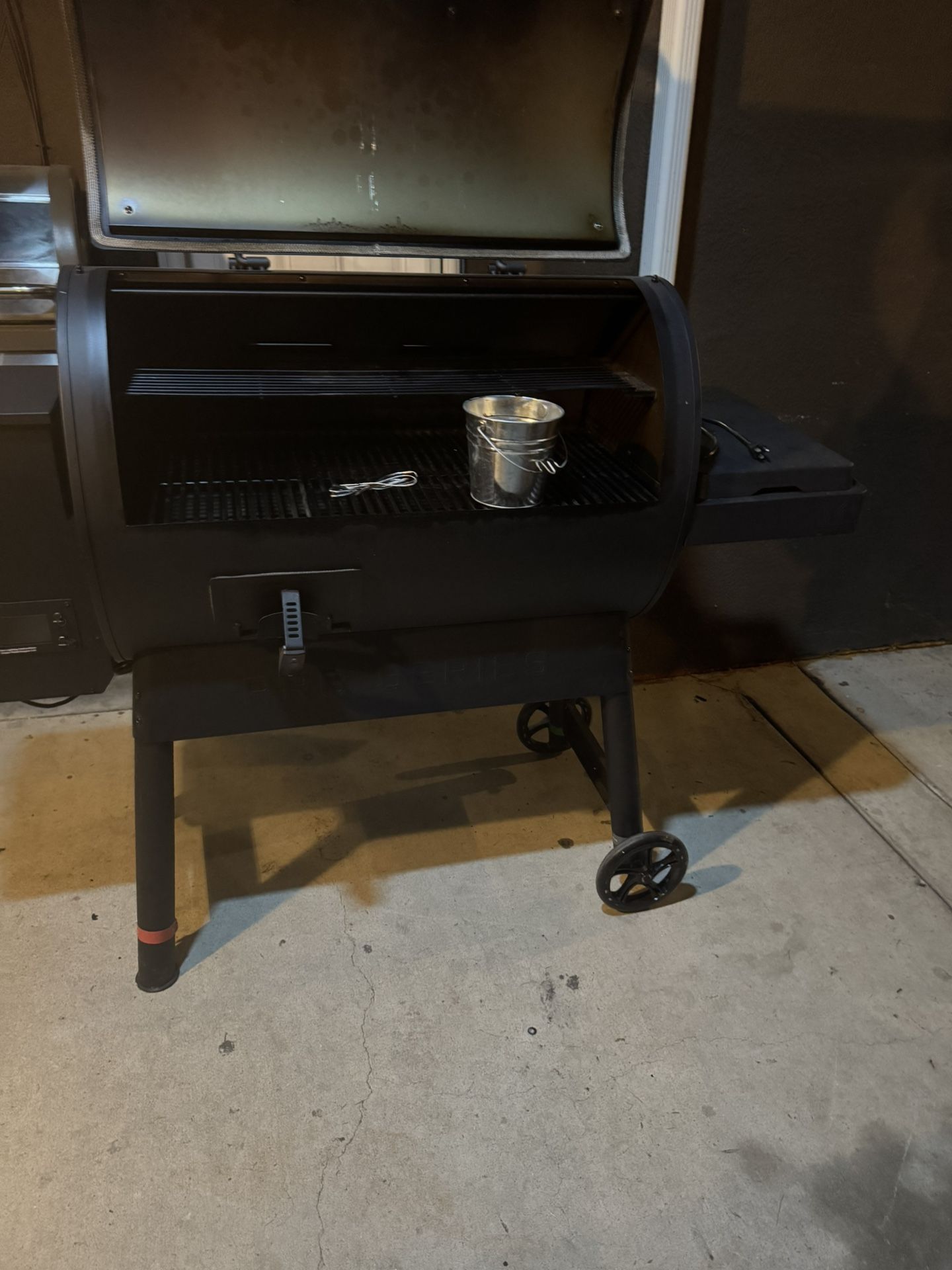 Pro Series 36” Wood Pellet Grill