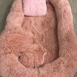 Dog bed. XL Pink Dog Bed