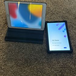 iPad 4 Gen And Levono Tablet