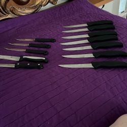 KITCHEN KNIVES 