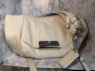 Coach Cream Leather Shoulder Bag