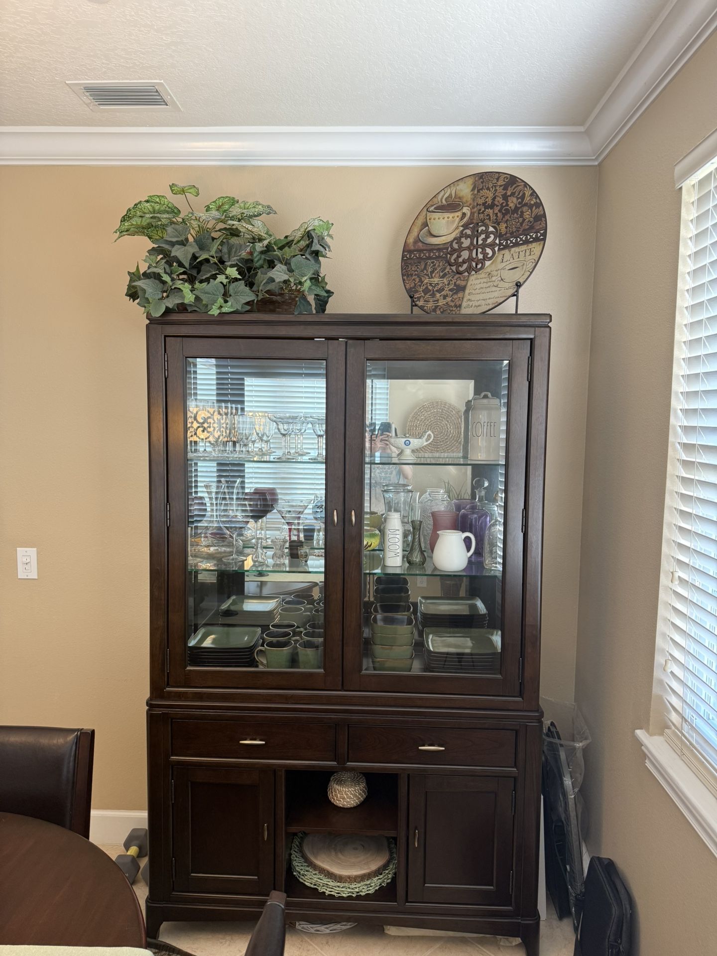 Havertys Solid Wood Display Cabinet With Light