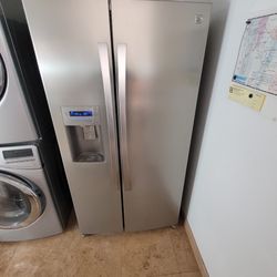 Side By Side Refrigerator 
