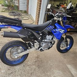 2023 Suzuki Drz400sm Like new extended Warranty