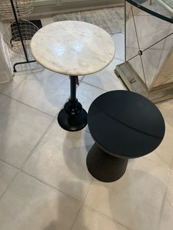 2 side tables - Accent tables