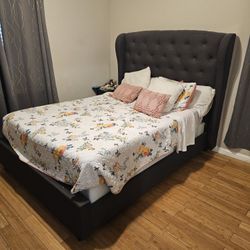 Queen Bed Set