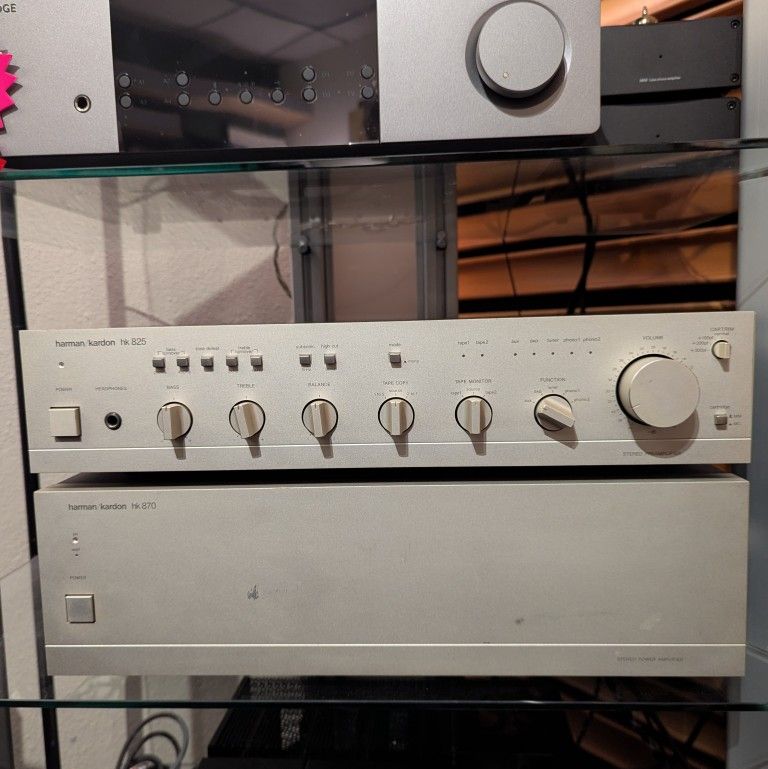 Harman/Kardon HK825 Stereo Preamplifier
