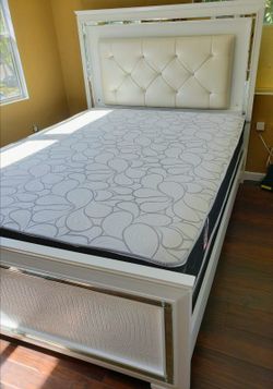 NEW QUEEN MATTRESS 👉 Check The Description