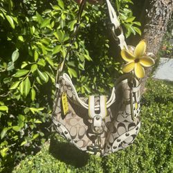 Authentic Coach Signature Soho Pleated Hobo Bag Khaki Ivory Lime Green Studded 