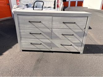 ASHLEY 6 DRAWER DRESSER