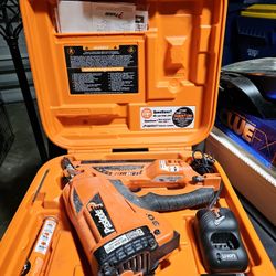 Paslode CF325XP Cordless Framing Nailer Kit – Battery, Charger, Case