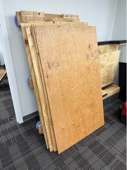 LOTS of plywood/wood pieces