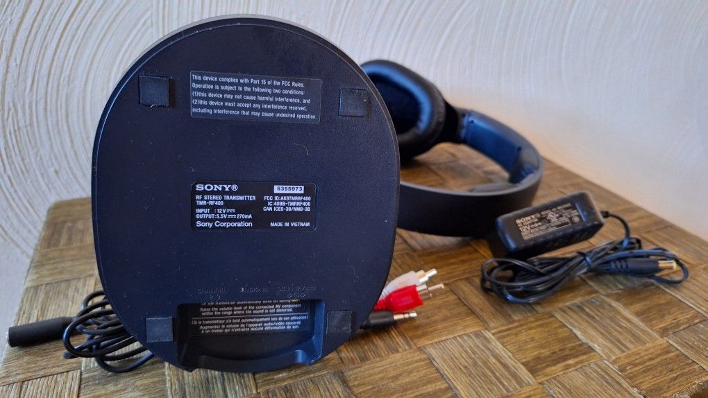 Theater Headphones Connect Wireless Headphones To Sony Tv WH-CH520 - Main Image