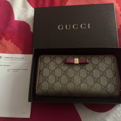 Authentic Gucci Wallet With Box