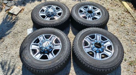 NEW 2026 F250/F350 LARIAT LIMITED WHEELS AND TIRES TAKEOFFS