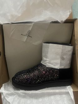 UGGs -Size 7
