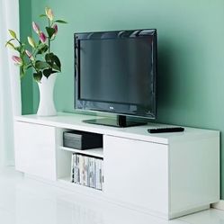 White Lacquered 🖥️Stand🪟eNTERTAINMENT🎎 and  Storage CENTER 