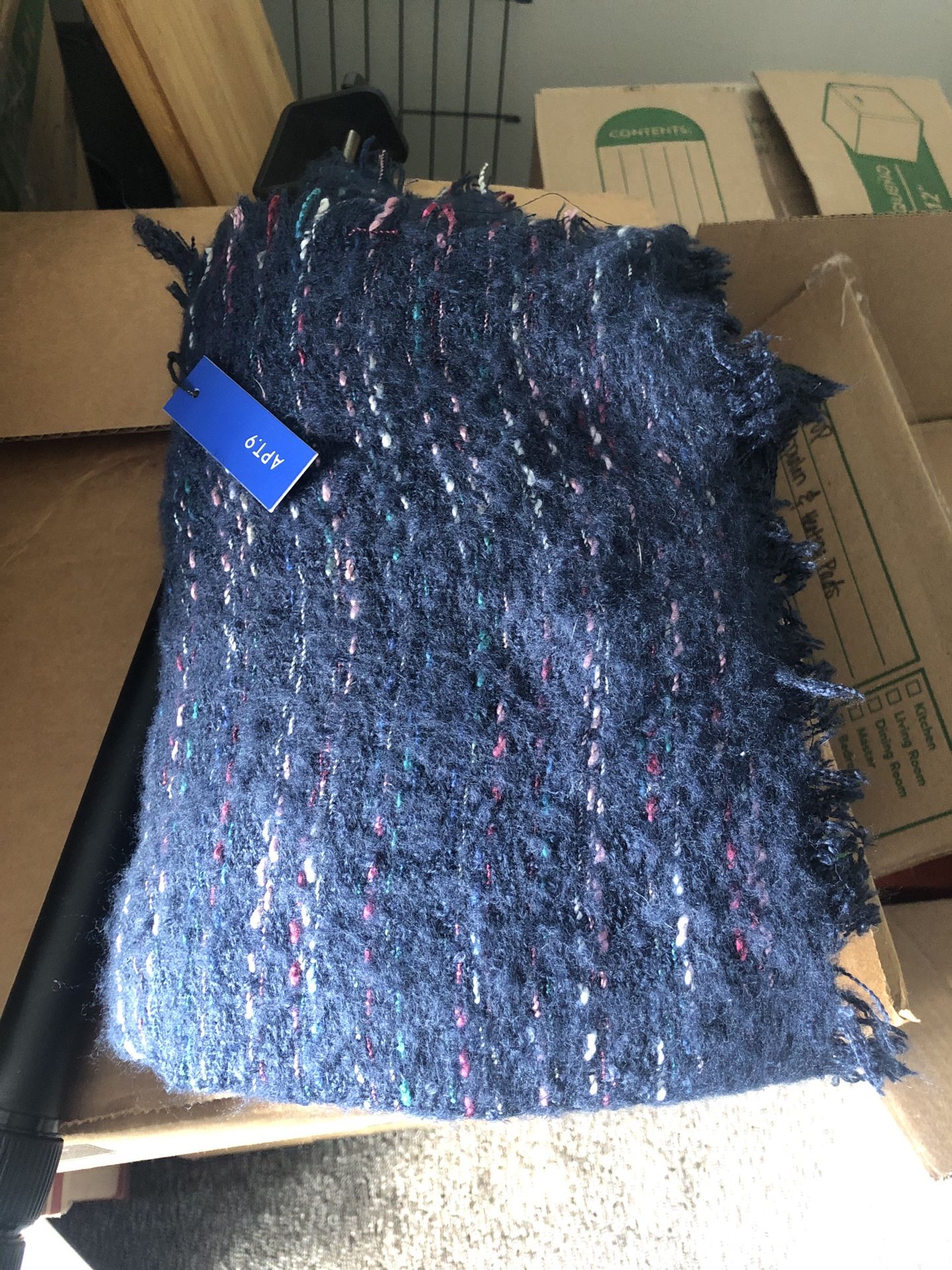 Kohls Apt 9 Blanket / Throw NEW $15