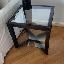 2 Lamp Tables, Great Condition.