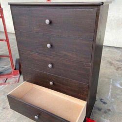 5 Drawer Dresser 