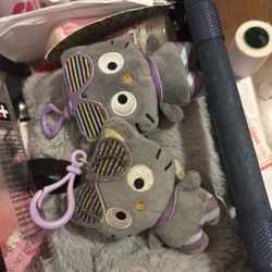 Sanrio Hello Kitty Plush Keychain Set
