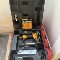  NAIL GUN Bostitch And DeWalt 