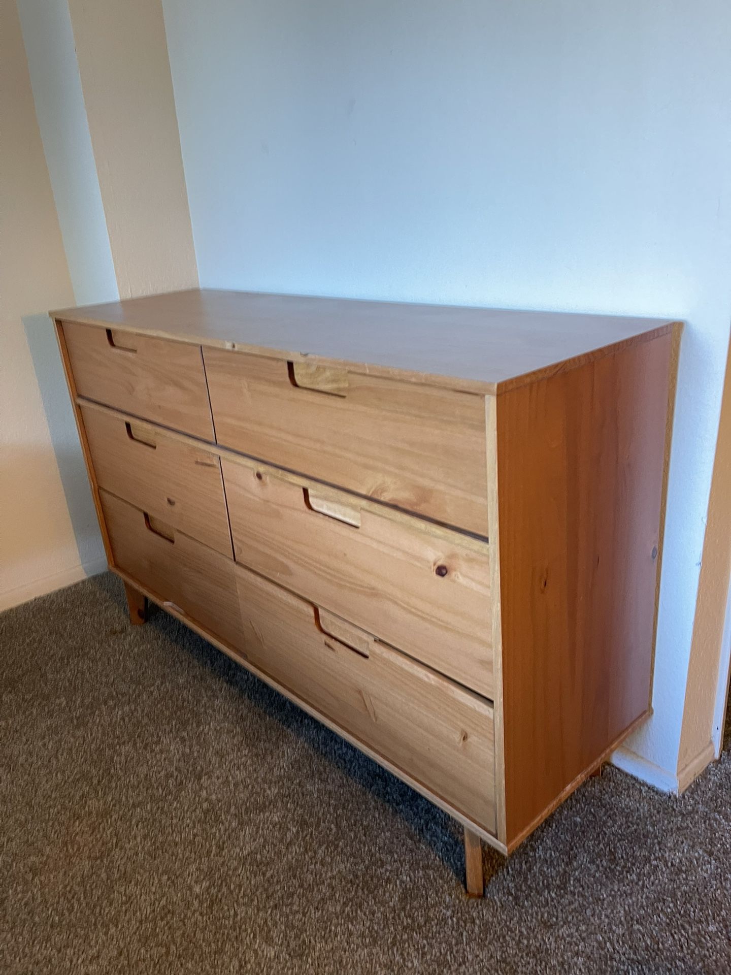 Wood Dresser – $100