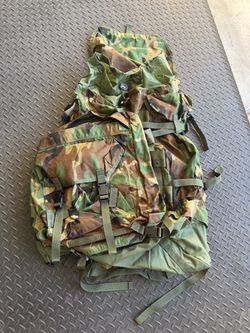 U.S. Military Large Field Pack with Internal Frame