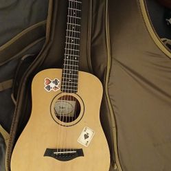 Baby Taylor Travel Guitar 