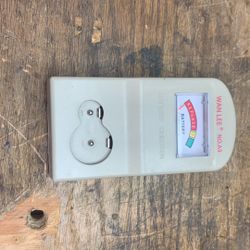 Battery Checker