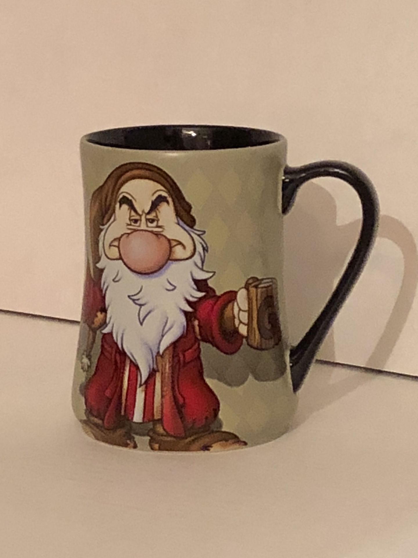 Disney Grumpy I HATE MORNINGS coffee cup mug