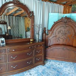 Beautiful Queen Solid Wood Mahogany Bed, Hightop Tripple Dresser And Mirror 