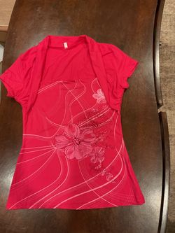 Red Floral Graphic Women's T-Shirt Size Medium