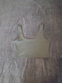 Plain Black Cropped Tank Top