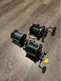 3 salt water fishing reels ready to fish. Price is For all three.