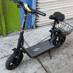 PHANTOM R1PRO COMMUTER ELECTRIC SCOOTER  Motor Power 500W Brushless (Rear Hub) Max Speed 15.5 mph Range 20 miles Battery 36V 8.0Ah Li-ion Charging Tim