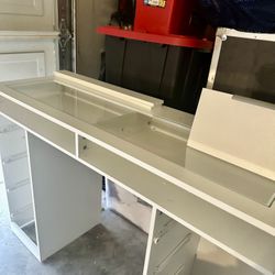 Gorgeous Glass top Vanity With Stool New Priced To Sell!!! 