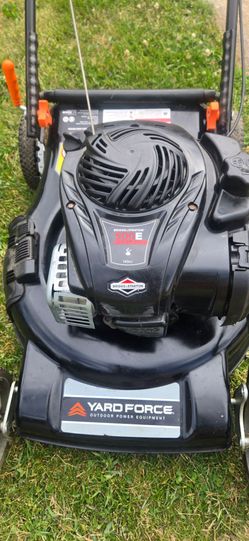 Yard force briggs and stratton 140cc  lawnmower side discharge 22inch Cut 4cycle