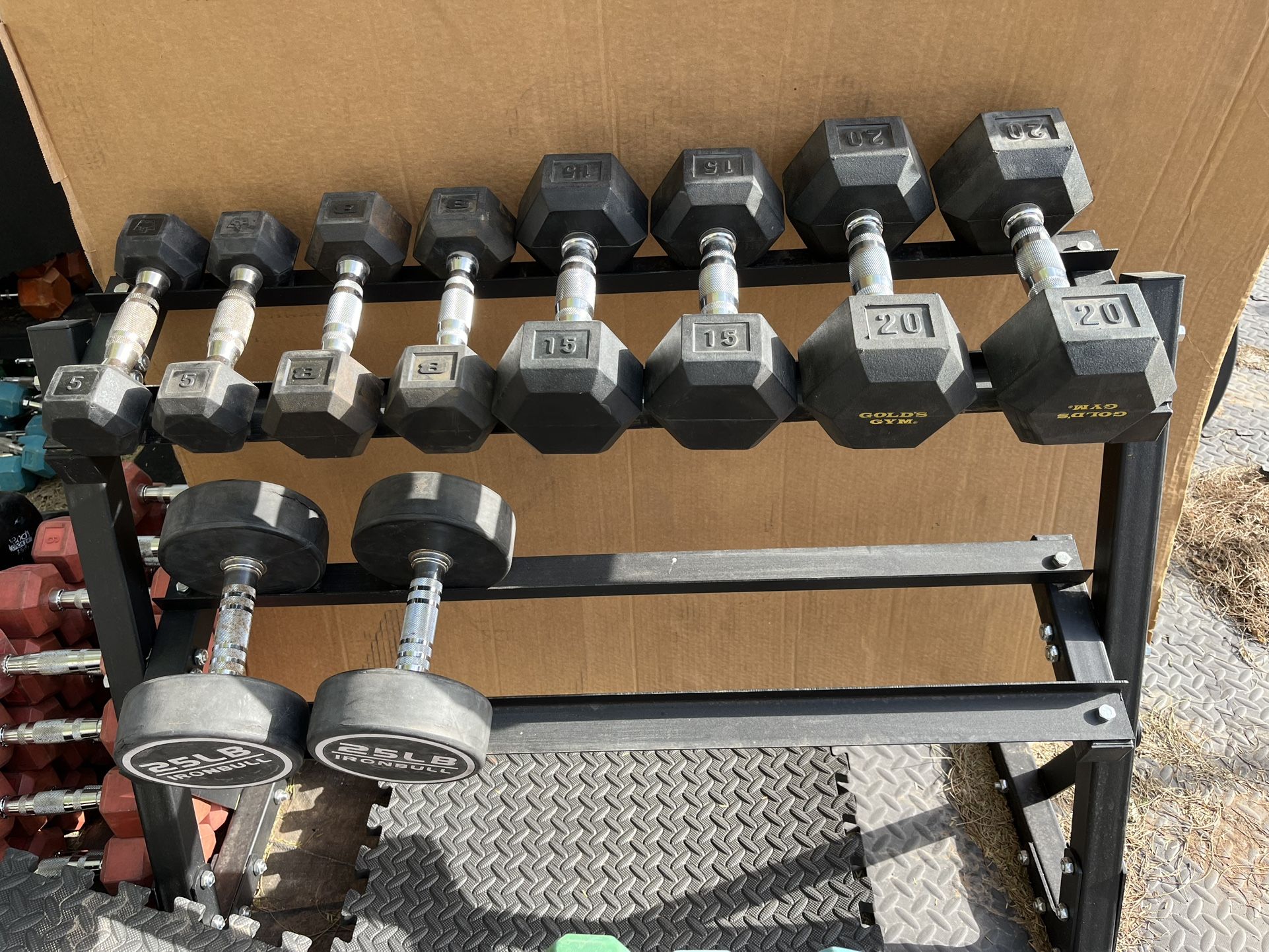 5-25lb Hex Rubber Dumbbell Set With Rack