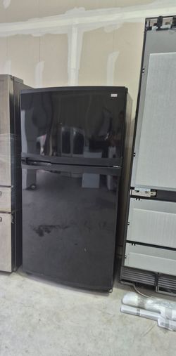 Kenmore Coldspot Top-Freezer Refrigerator - Glossy Black (Model 106.(contact info removed)0)