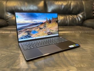 Gaming DELL Vostro 15 7510 Core i7 11th gen 16GB RAM 512GB SSD RTX 3050 Laptop 4GB GPU Full HD 1080p laptop computer