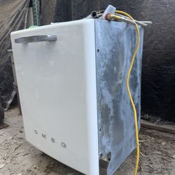 Smeg Dishwasher As Is