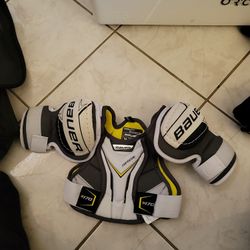 Bauer Supreme S170 Hockey Shoulder Pads