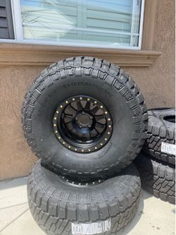 New Method Rims & Tires 35X12.50R15LT