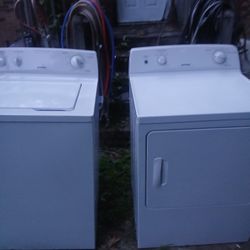 Hotpoint Washer And Dryer Matching Set 