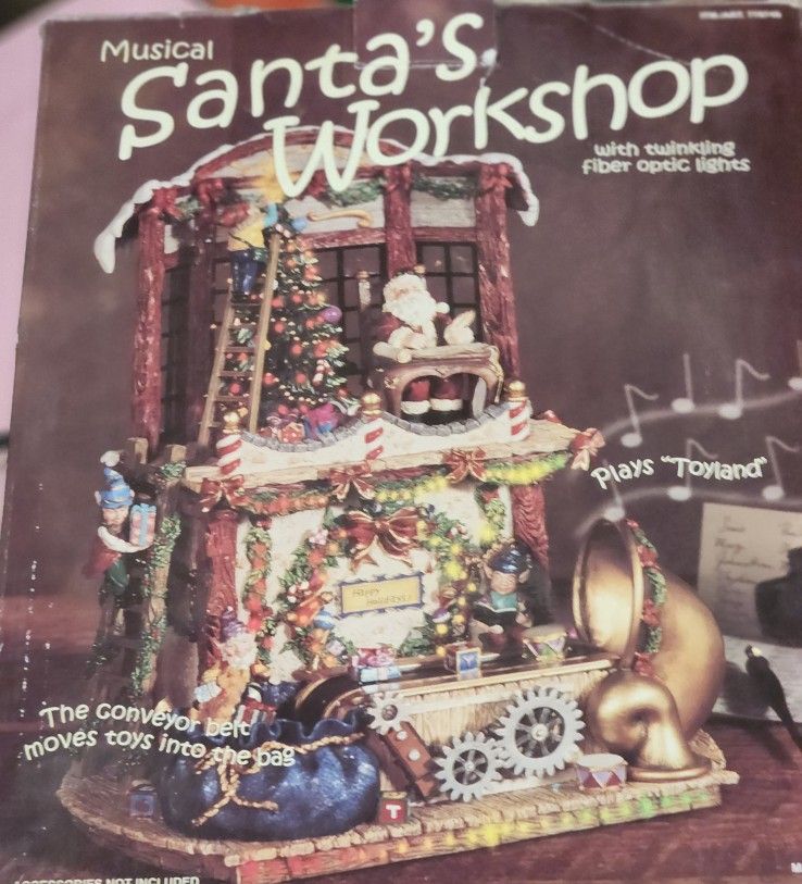 Musical Santas Workship With Fiber Ootic Lights