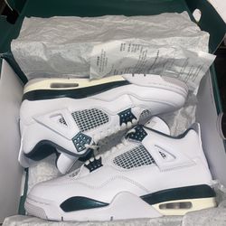 White & Green Jordan 4 Size 10
