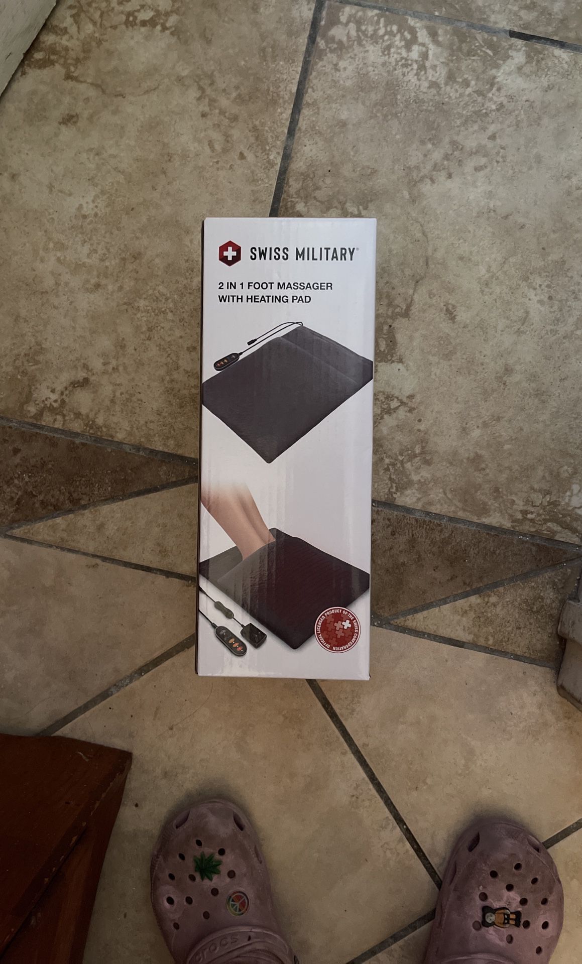 swiss military 2 in 1 foot massager w/heating pad