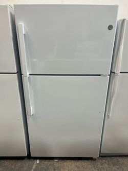 Refrigerator GE 33”